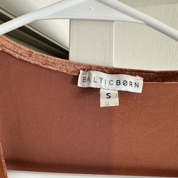 Baltic born bridesmaids dress - Picture 3 of 4